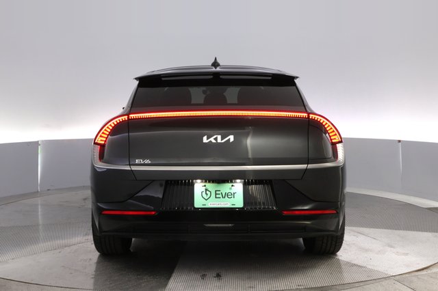 2023 Kia EV6 — photo 12 of 28