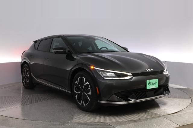 2023 Kia EV6 — photo 10 of 28