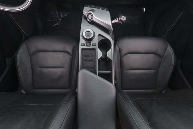 2023 Kia EV6 — photo 22 of 28