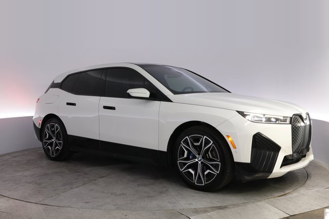 2023 BMW iX — photo 11 of 21