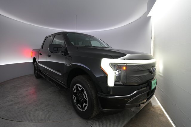 2023 Ford F-150 Lightning — VIN 1FTVW1EL8PWG60176