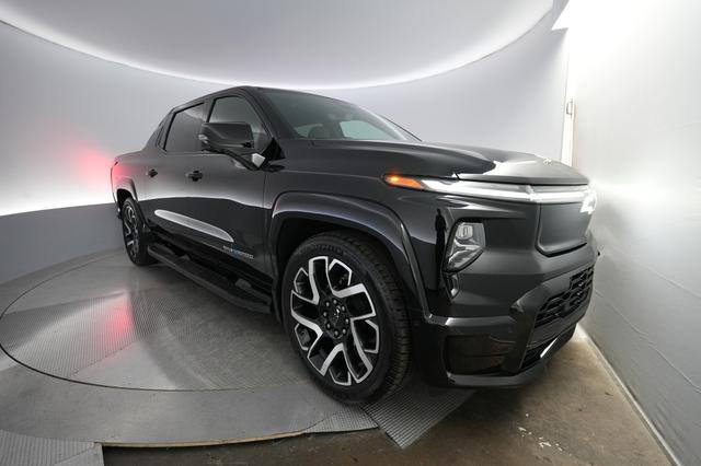 2024 Chevrolet Silverado EV — VIN 1GC40ZEL1RU300094