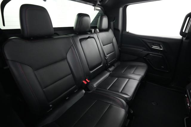 2024 Chevrolet Silverado EV — photo 4 of 18