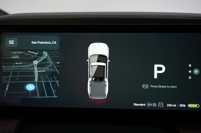 2024 Rivian R1T — photo 23 of 27
