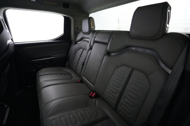 2024 Rivian R1T — photo 19 of 27