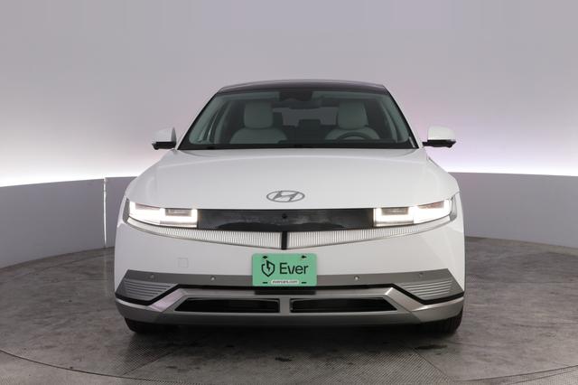 2024 Hyundai IONIQ 5 — photo 9 of 24