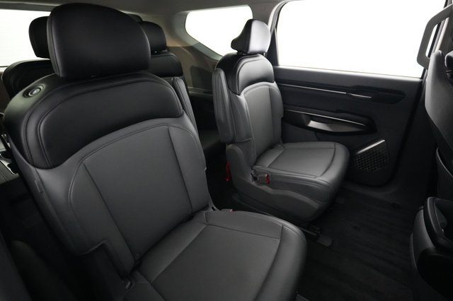 2024 Kia EV9 — photo 4 of 24