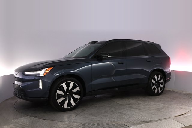 2025 Volvo EX90 — photo 14 of 24