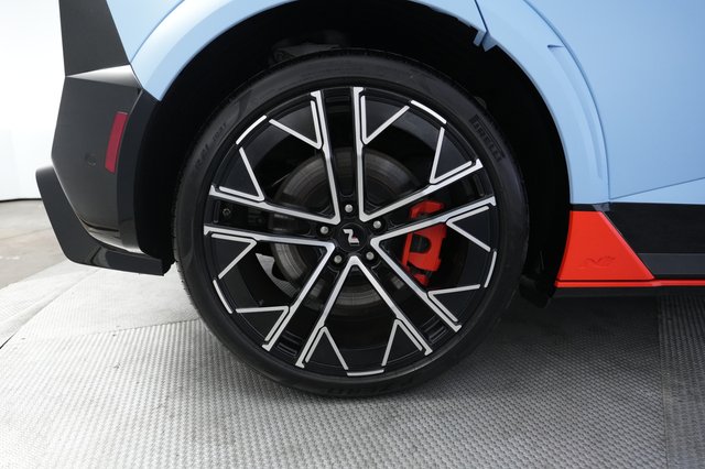 2025 Hyundai IONIQ 5 — photo 17 of 22
