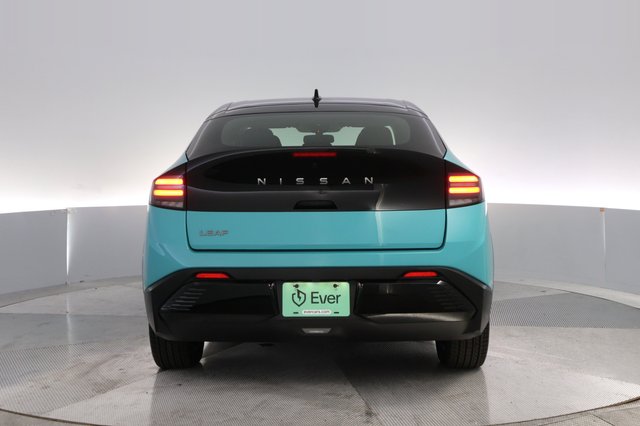 2026 Nissan LEAF — photo 12 of 24