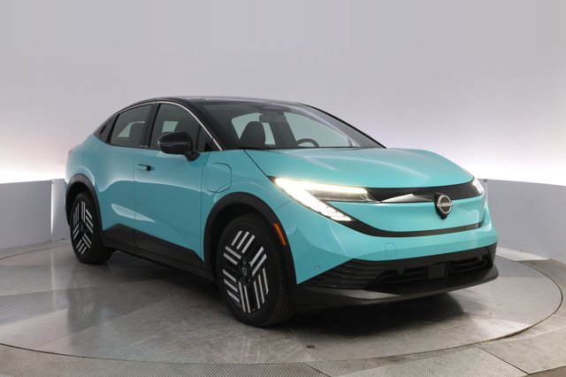 2026 Nissan LEAF — photo 10 of 24