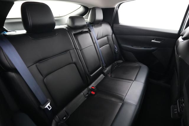 2026 Nissan LEAF — photo 4 of 24
