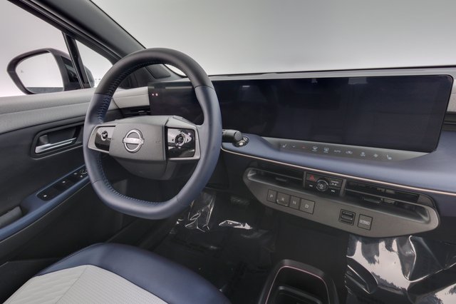 2026 Nissan LEAF — photo 20 of 24