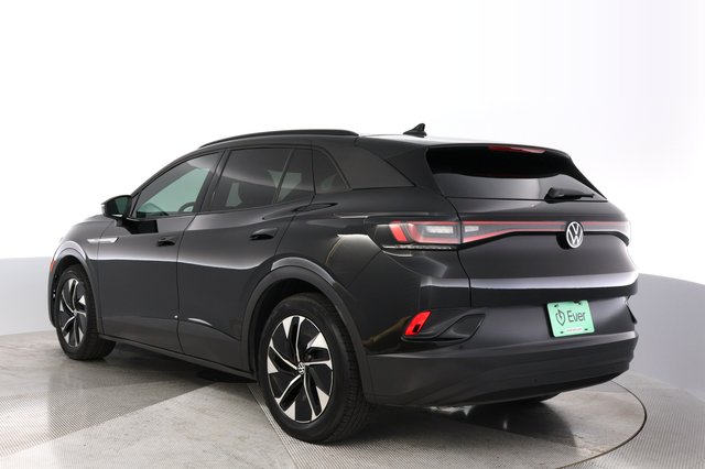 2021 Volkswagen ID.4 — photo 13 of 22