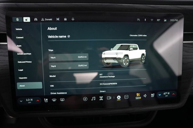 2023 Rivian R1T — photo 5 of 21