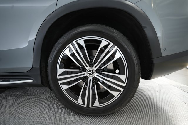 2023 Mercedes-Benz EQS SUV — photo 17 of 23