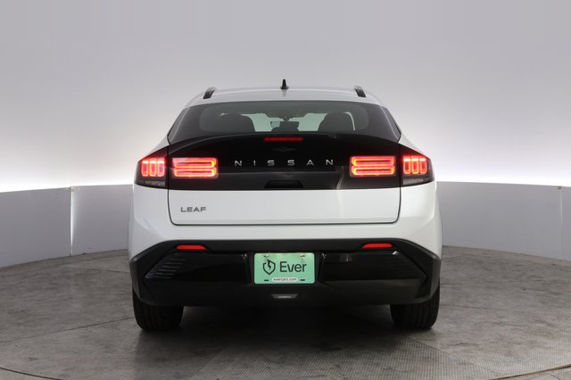 2026 Nissan LEAF — photo 12 of 24
