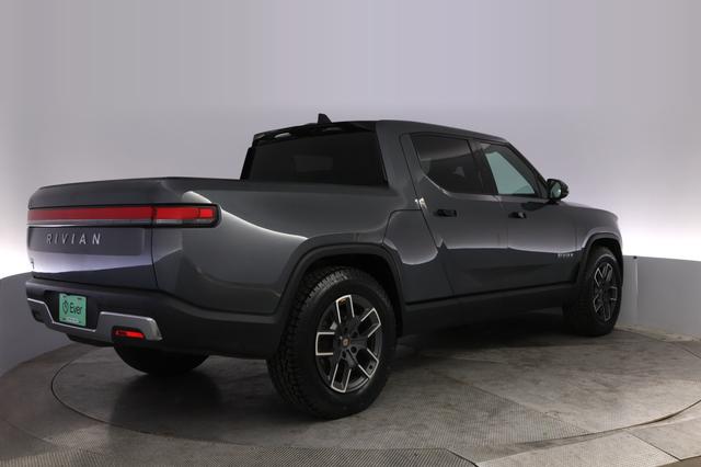 2025 Rivian R1T — photo 2 of 25