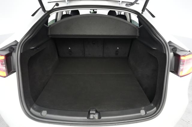 2023 Tesla Model Y — photo 6 of 23