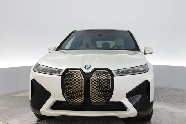 2023 BMW iX — photo 9 of 25