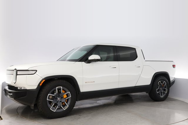 2022 Rivian R1T — photo 14 of 22