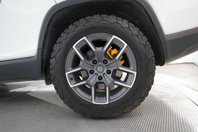 2022 Rivian R1T — photo 15 of 22