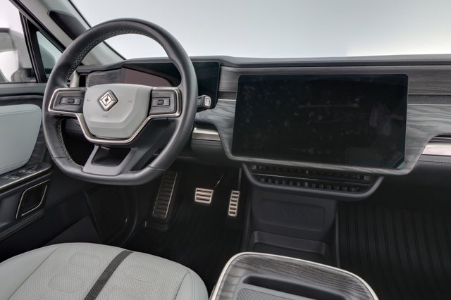 2022 Rivian R1T — photo 20 of 22