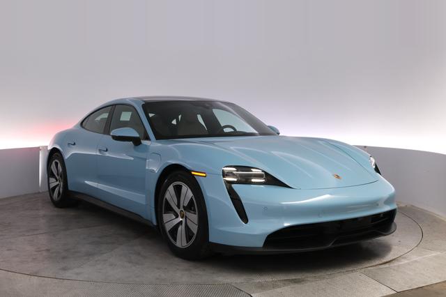 2023 Porsche Taycan — photo 10 of 28