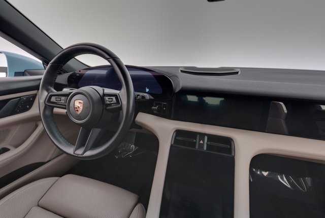 2023 Porsche Taycan — photo 20 of 28