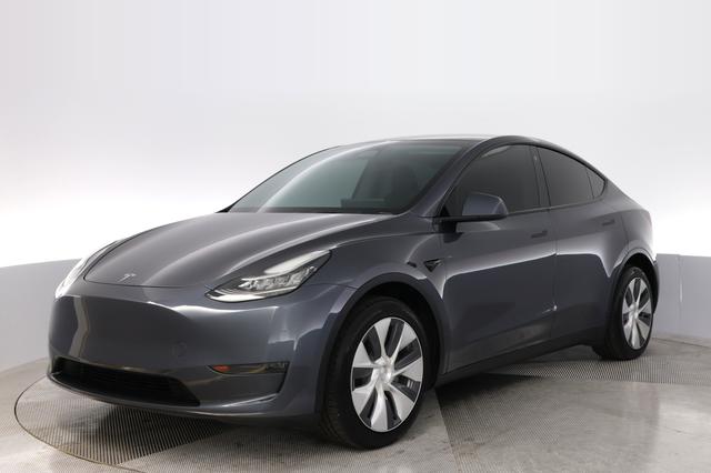 2023 Tesla Model Y — VIN 7SAYGDEE3PA121465
