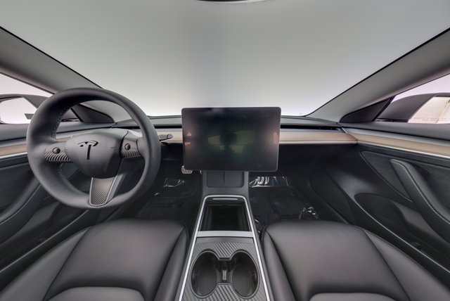 2023 Tesla Model 3 — photo 21 of 24