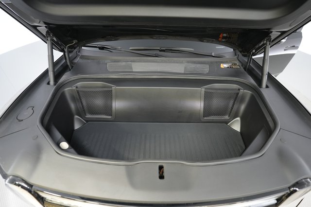 2025 Rivian R1S — photo 25 of 26