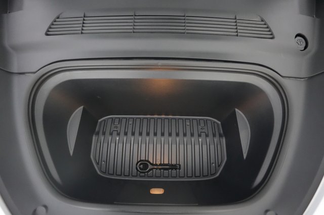 2023 Tesla Model Y — photo 23 of 24