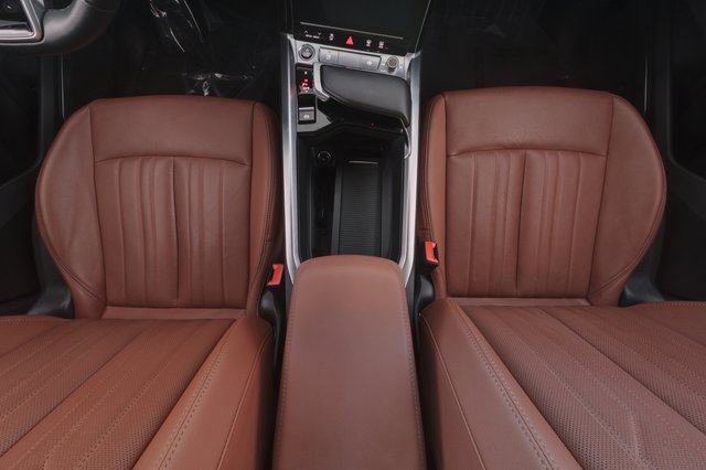 2024 Audi Q8 e-tron — photo 20 of 28