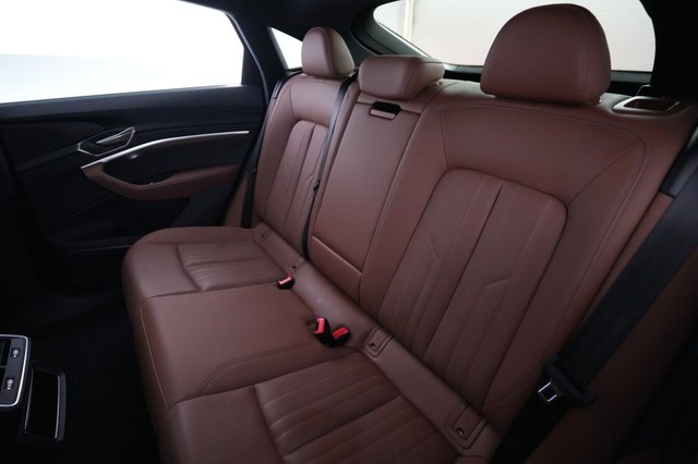 2024 Audi Q8 e-tron — photo 19 of 28
