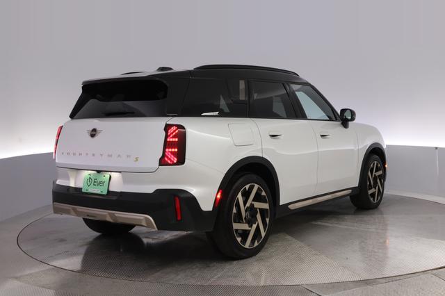 2025 MINI Countryman — photo 2 of 26