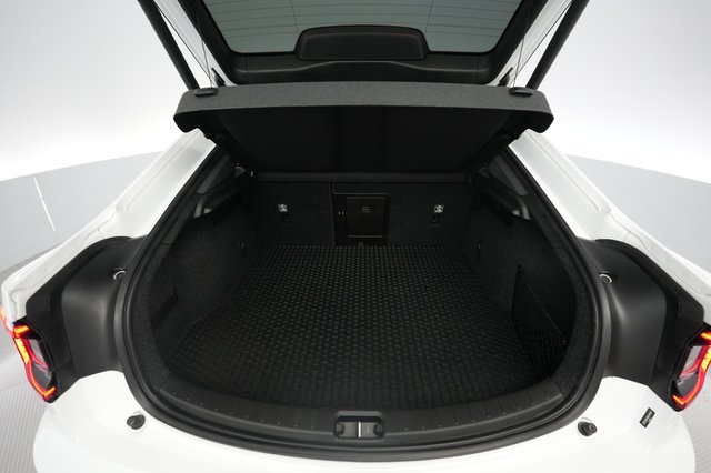 2022 Polestar 2 — photo 6 of 24