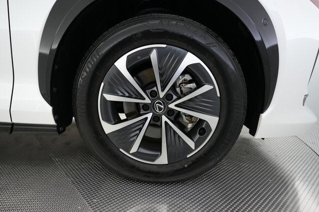 2023 Lexus RZ — photo 16 of 25