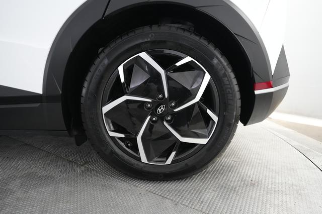 2024 Hyundai IONIQ 5 — photo 7 of 25