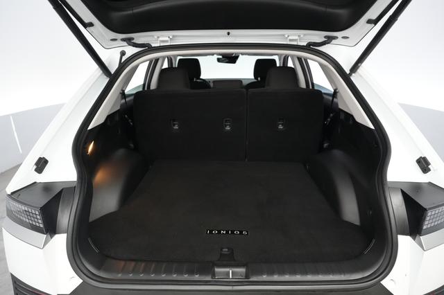 2024 Hyundai IONIQ 5 — photo 6 of 25