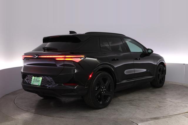 2024 Chevrolet Equinox EV — photo 2 of 26