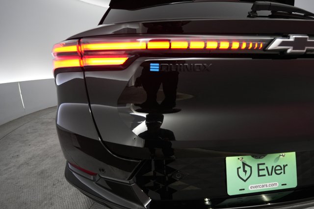 2024 Chevrolet Equinox EV — photo 23 of 26