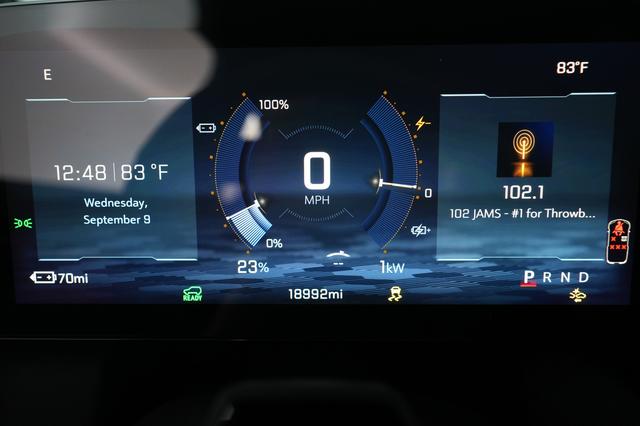 2024 Chevrolet Equinox EV — photo 5 of 26