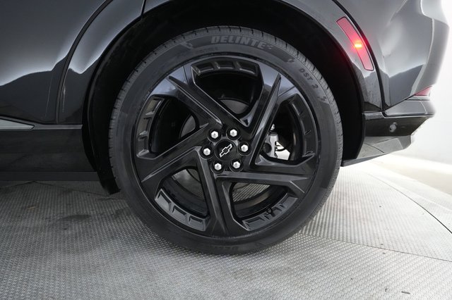 2024 Chevrolet Equinox EV — photo 7 of 26