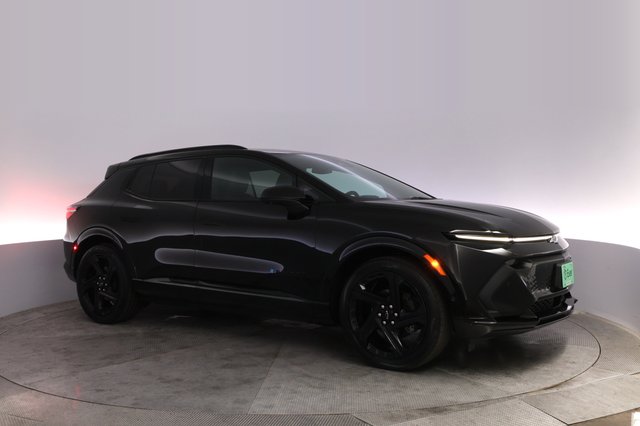 2024 Chevrolet Equinox EV — photo 11 of 26