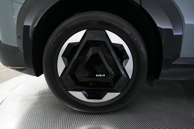 2024 Kia EV9 — photo 17 of 26