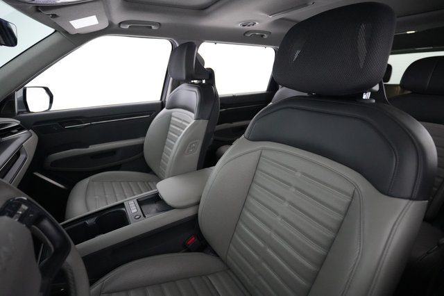 2024 Kia EV9 — photo 3 of 26