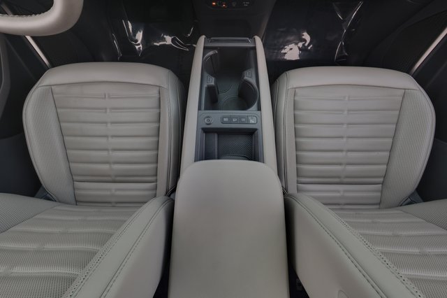 2024 Kia EV9 — photo 24 of 26