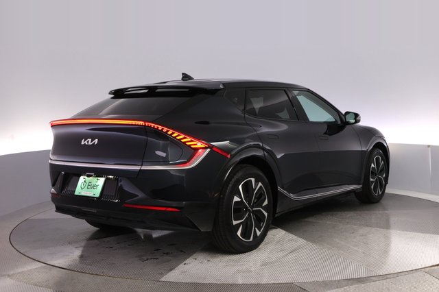 2024 Kia EV6 — photo 2 of 28