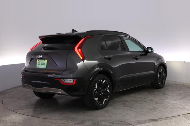 2023 Kia Niro EV — photo 2 of 27